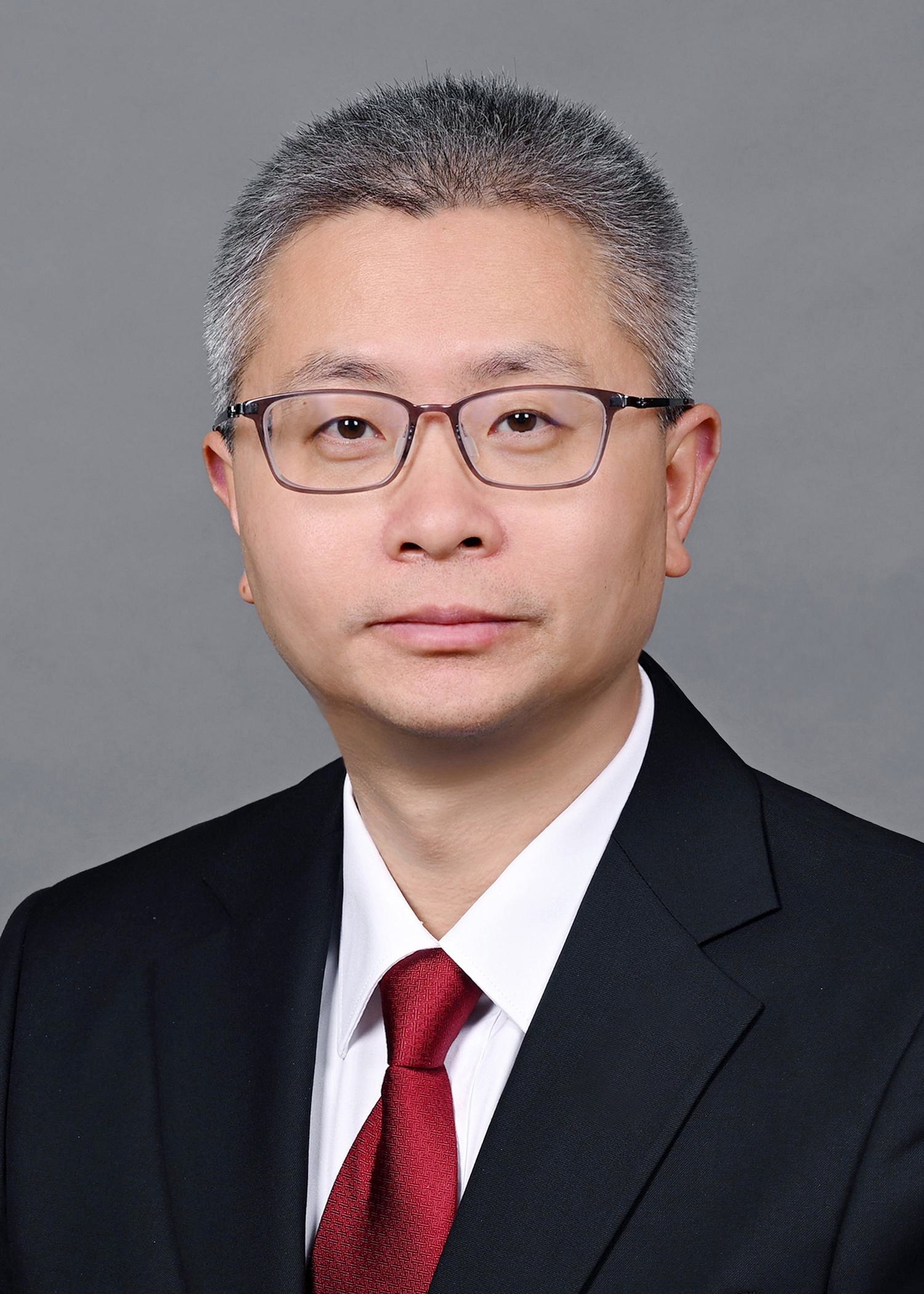 党组成员、派驻纪检监察组组长吴春